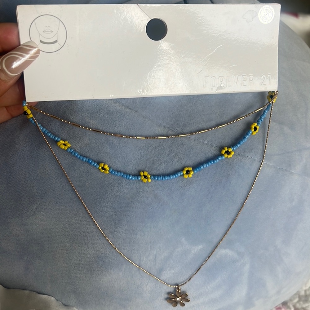 Forever 21 necklace set🌻